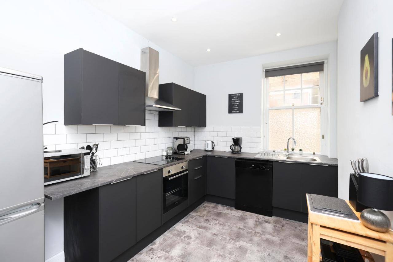 Stunning 2 Bed Apt Nr The Royal Mile & The Castle Edinburgh Bagian luar foto